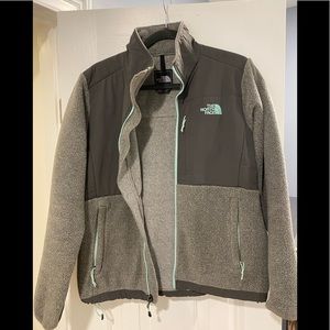 The North face Denali fleece zip up. Size M